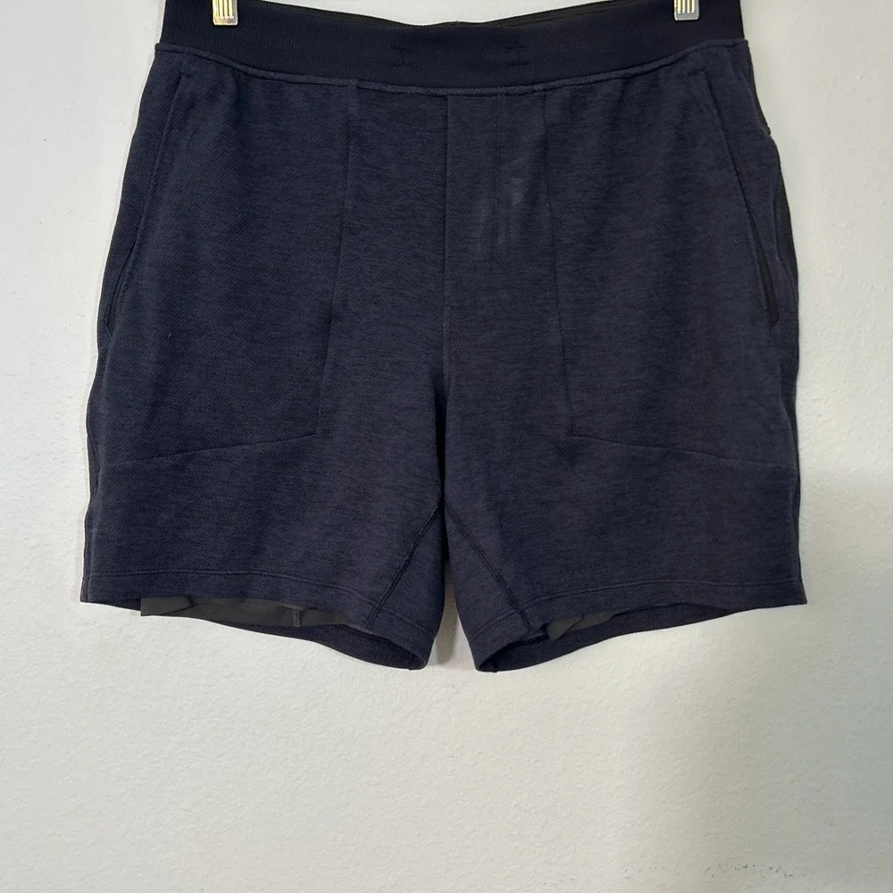 Lululemon T.H.E. Short Mens L Blue Lined Cadet‎ Blue Active Gym Training